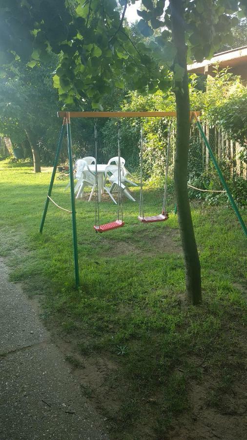 Family Holiday Apartman Nyíregyháza Exteriör bild